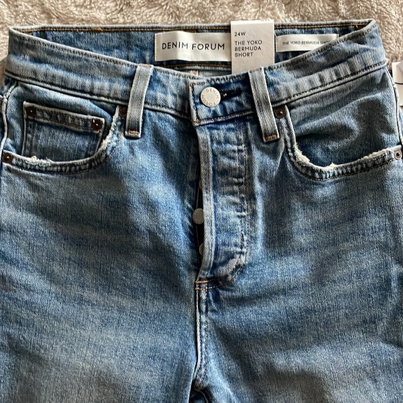 NWT Aritzia Denim Forum The Yoko Bermuda Short - Picture 7 of 12